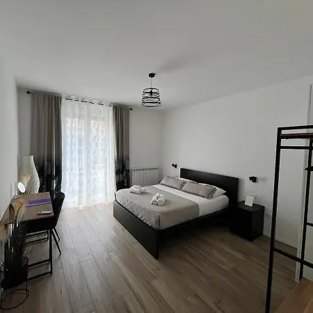 Διαμέρισμα Da Violeta-comodo Bilocale Completo Di Tutto *