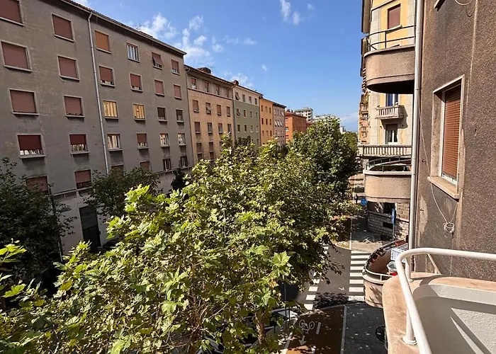 Da Violeta-comodo Bilocale Completo Di Tutto Daire