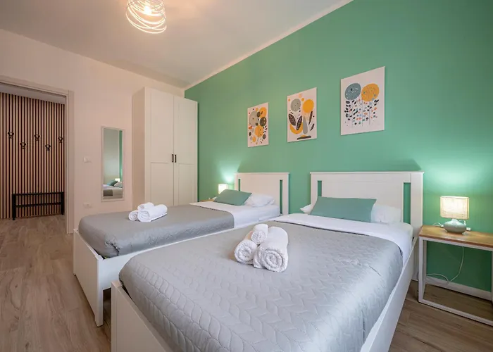 Da Violeta-comodo Bilocale Completo Di Tutto * Trieste